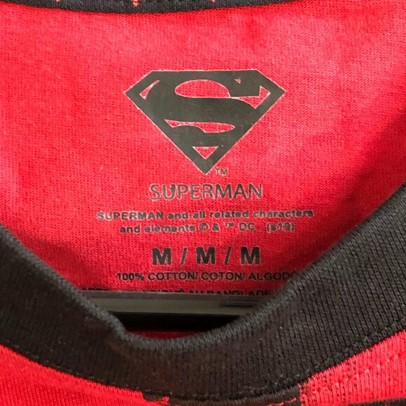 DC Comics Print Style Superman T-Shirt Size Adult M BNWT!! - Picture 3 of 4